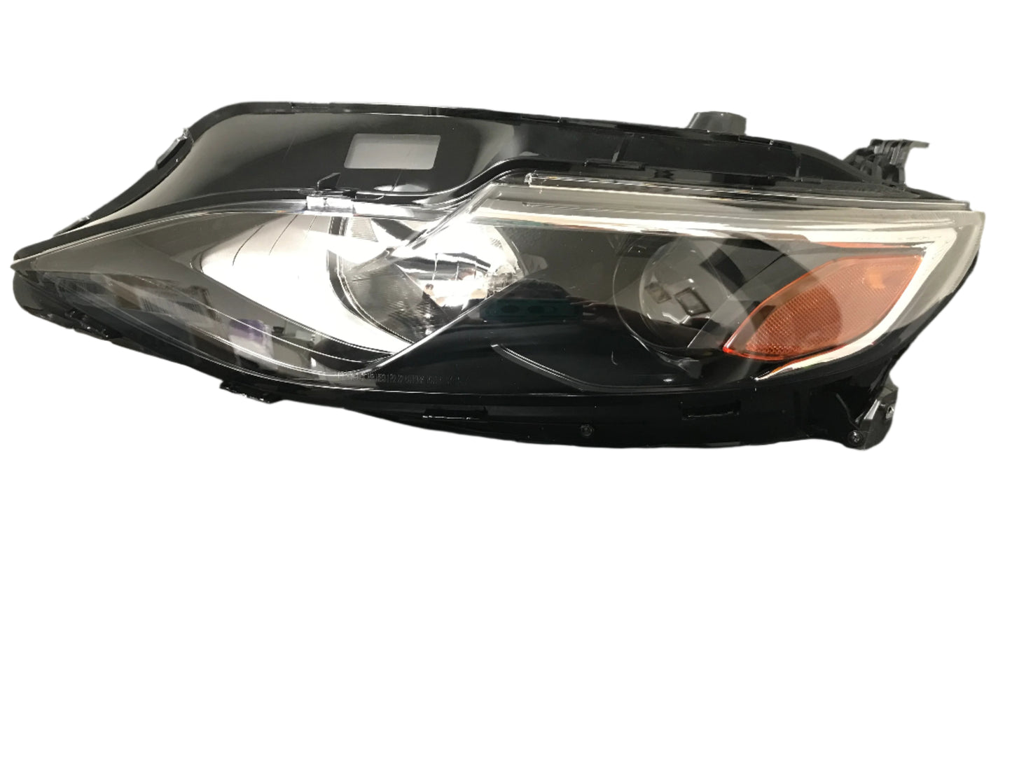 FIONE - For Chevy Malibu Headlight Assembly 2019 2020 2021 2022 Replacement Halogen Headlamp Projector Left Driver Side 84680167 84650573 GM2502498 LH